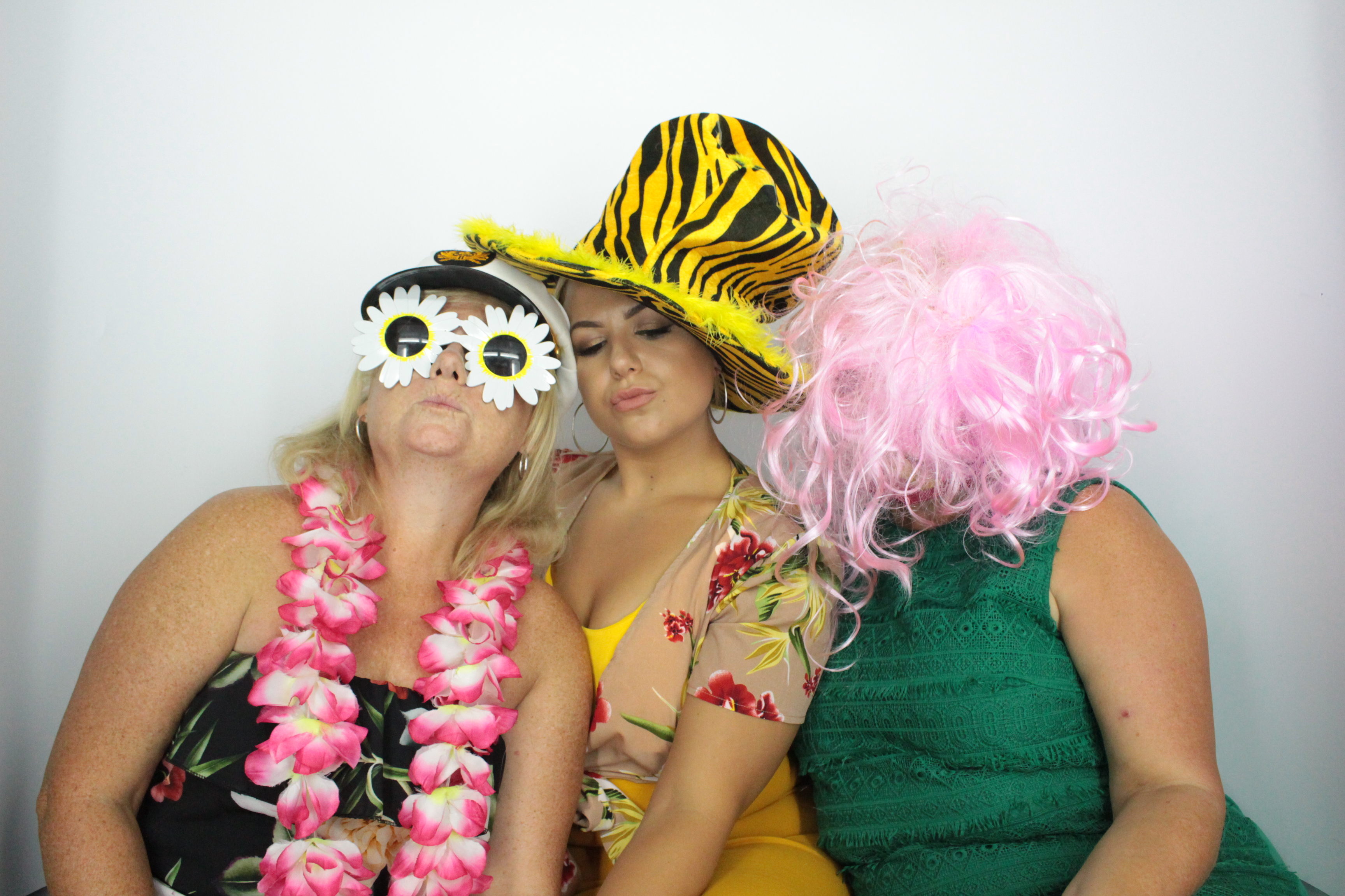 Martin & Colleen’s Joint 50th | View more photos from the event at gallery.myphotoboothexperience.co.uk/u/MyPhotoBoothExperienceLtd/Martin-Colleen’s-Joint-50th